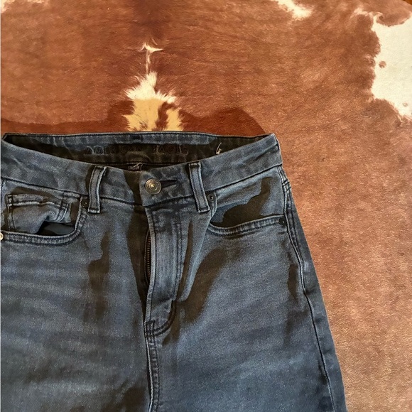 American Eagle Curvy mom jeans
size 0 regular - Picture 2 of 5